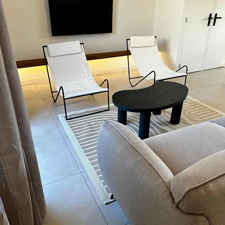 Будинок відпочинку Maison Contemporaine A Saint-leonard