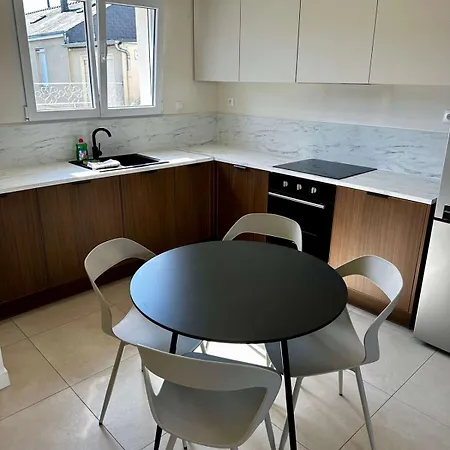 Будинок відпочинку Maison Contemporaine A Saint-leonard Анже